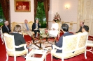 Ambassador of USA to Thailand visited AU 2004_7