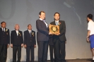 AU President received an award of recognition 2010_1