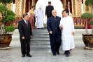 อธิการบดีมหาวิทยาลัยอัสสัมชัญและอธิการบดีกิตติคุณ พร้อมด้วยผู้อำนวยการสำนักงานวิเทศสัมพันธ์ ให้การต้อนรับ  Archbishop Giovanni d’Aniello,Apostolic nuncio to the Kingdom of Thailand, Kingdom of Cambodia,  Apostolic Delegate to the Union of Myanmar,  and La