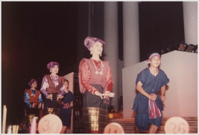 Loy Krathong Festival 1990_2