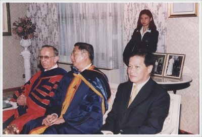 H.E. Madame   Chen Zhili  2000 _5