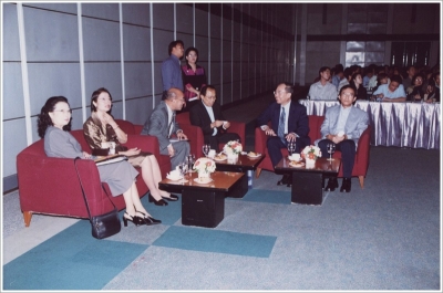 Faculty Seminar  2002_1