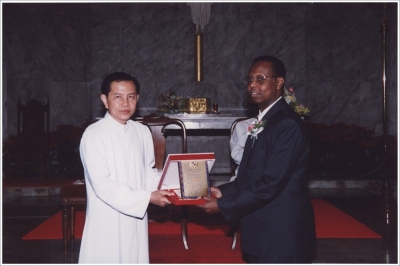 AU Award 2002_9