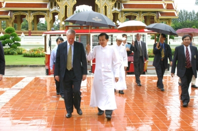 Ambassador of USA to Thailand visited AU 2004_53