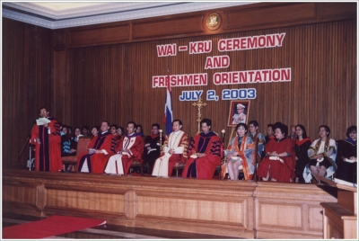 Wai Kru Ceremony and Freshmen Orientation 2003_35