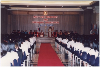Wai Kru Ceremony and Freshmen Orientation 2003_33