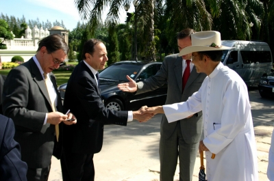 The Minister of Foreign  Affairs of Chile visited AU 2006_7