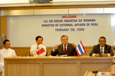The Minister of  External Affairs of Peru visited AU 2006_20