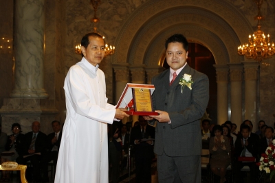 The conferral ceremony of AU Awards for Excellence 2008_30