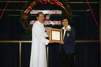 The conferral ceremony of Staff of the Year Awards 2008_17
