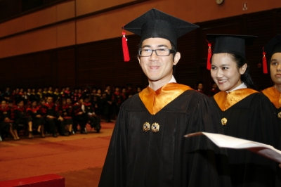 The 37th Commencement Exercises _210