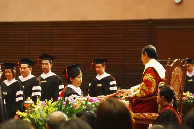 The 37th Commencement Exercises _244