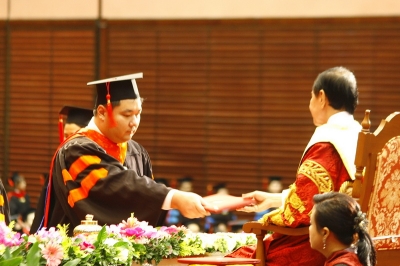 The 37th Commencement Exercises _253