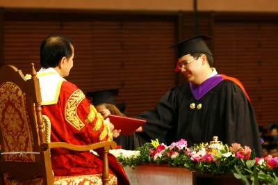 The 37th Commencement Exercises _300