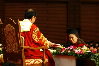 The 37th Commencement Exercises _370