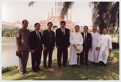 His Excellency Dr. Suvit Khunkitti, Minister of Education, visiting Suvarnabhum Campus_6