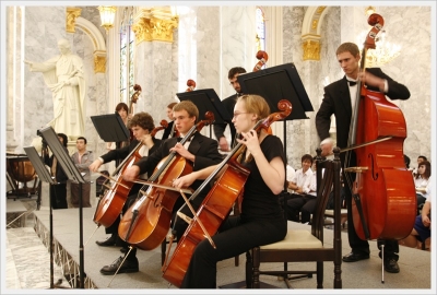 Montana University’s Symphony  Orchestra Performed a concert in the Chapel of St. Louis Marie de Montfort_16